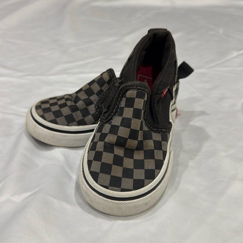 Toddler boys slip on vans